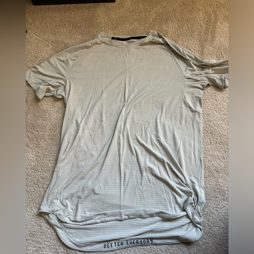 Lululemon XL work out shirt